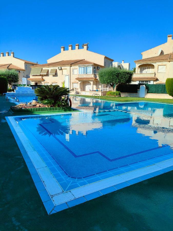 Casa De Buenos Dias Apartment Torrevieja Ngoại thất bức ảnh